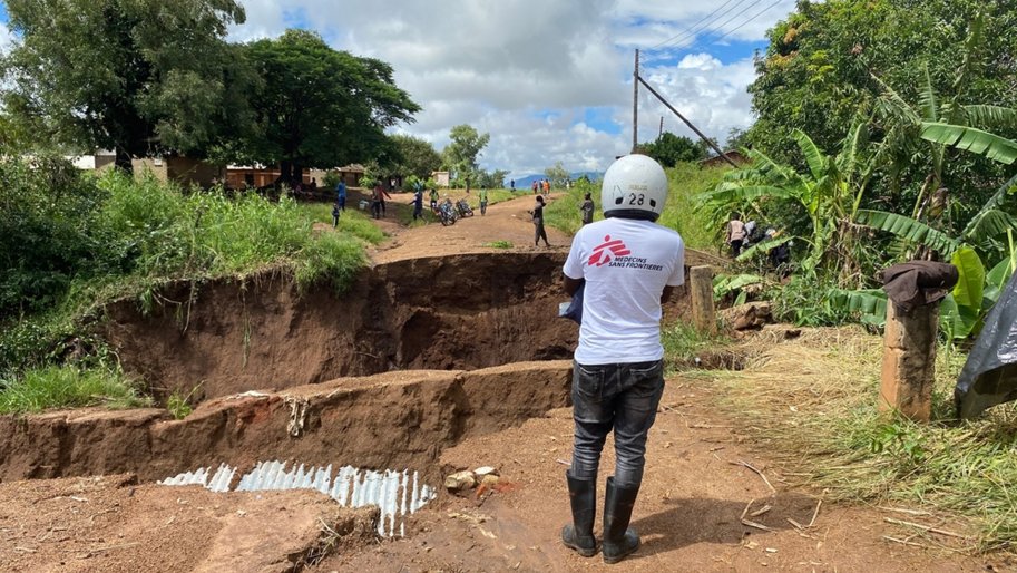 Route détruite cyclone Freddy à Phalombe. Malawi, Mars 2023.  