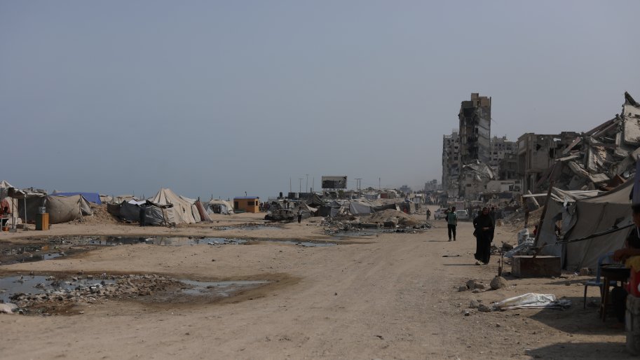 Zwei Jahre lang haben israelische Truppen bewusst lebenswichtige zivile Infrastruktur im Gazastreifen zerstört, insbesondere solche, die den Zugang zu Wasser gewährleistet.