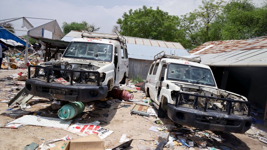 L'hôpital de MSF situé à Lankien, dans l'État de Jonglei, au Soudan du Sud, a été touché par une frappe aérienne menée par les forces gouvernementales soudanaises dans la nuit du mardi 3 février 2026. Un membre du personnel de MSF a été légèrement blessé.