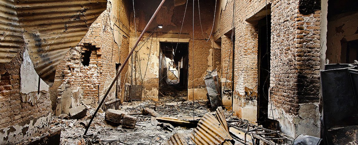 Les attaques aériennes américaines du 3 octobre dernier ont détruit le bâtiment principal du centre de traumatologie de MSF à Kunduz.