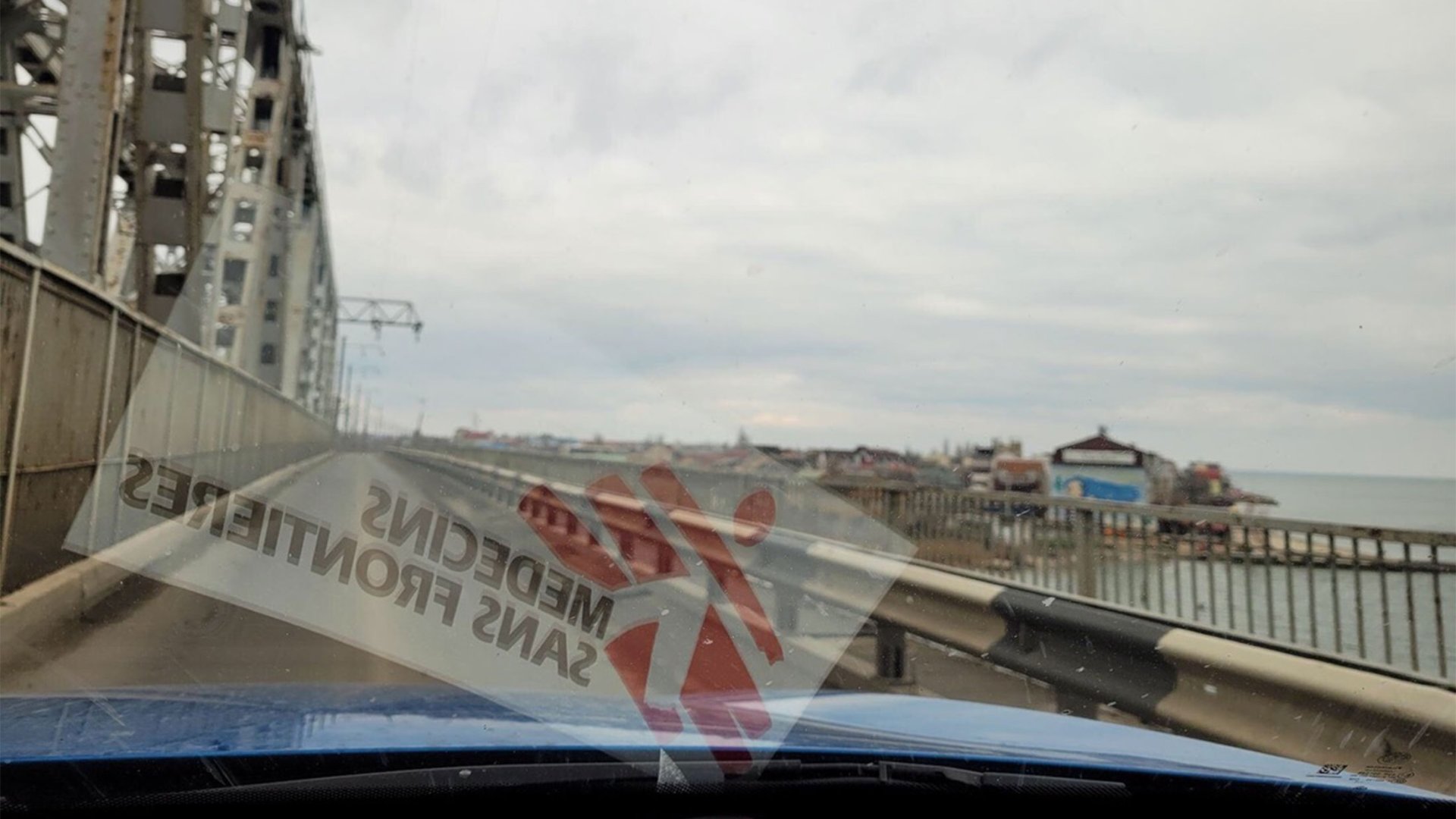 La ville d'Odessa depuis une voiture MSF.
