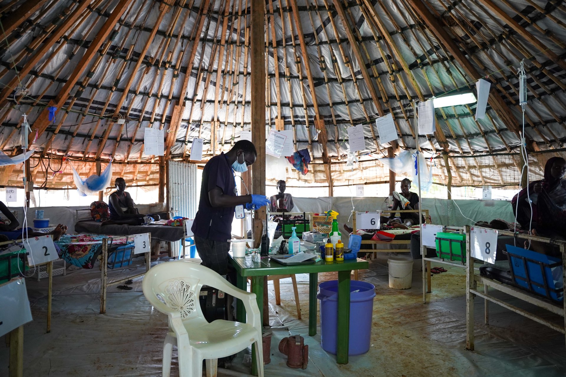 Isolationsstation für Masernpatient:innen im MSF-Spital im Geflüchtetencamp in Bentiu. Südsudan, Juli 2023.