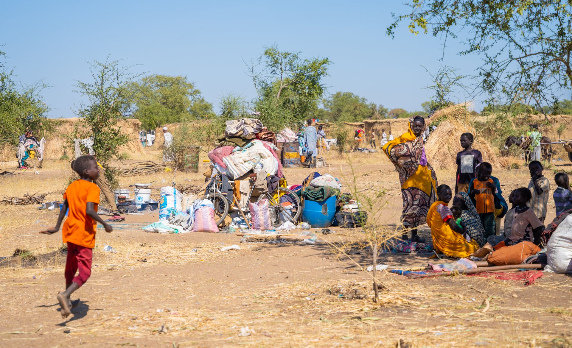 In den vergangenen Wochen war die Zahl der Vertriebenen auf mehr als 80 000 gestiegen – unter ihnen Hunderte mit Kriegsverletzungen. Isaac Buay/MSF.