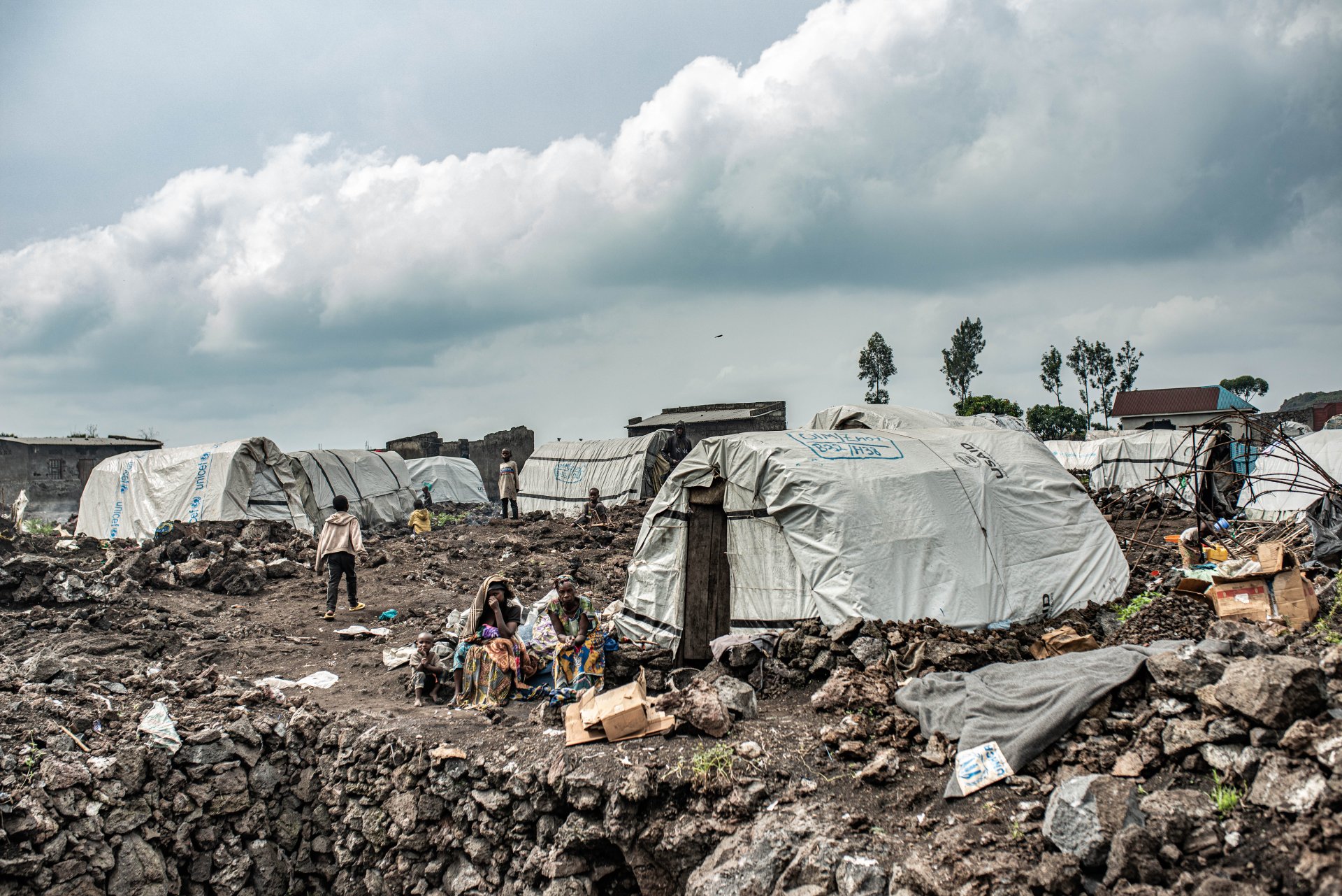 Partir ou rester ? C’est la question que se posent de nombreuses personnes déplacées dans le camp de Bulengo, proche de Goma.