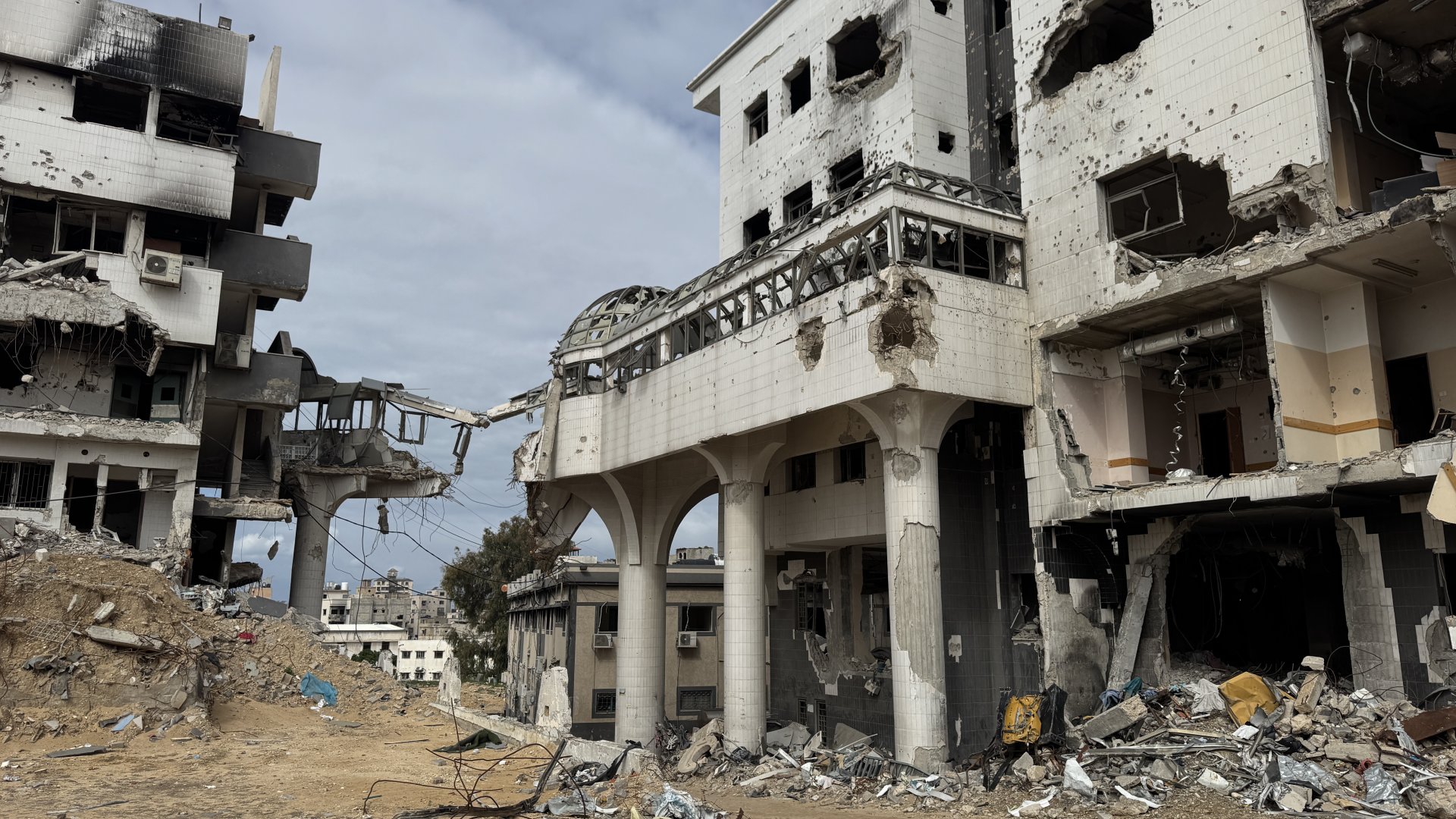 Le complexe hospitalier d’Al Shifa, dans la ville de Gaza, a été gravement détruit par les combats. 
