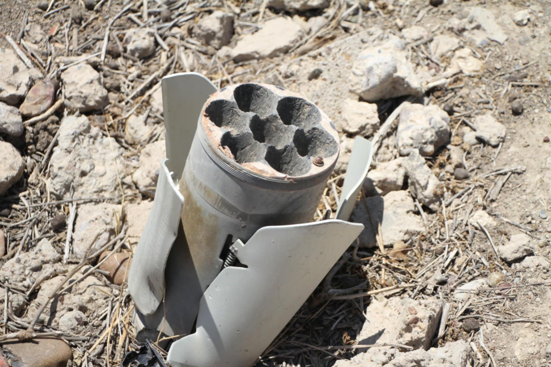  Restes explosifs de guerre à Deir ez-Zor