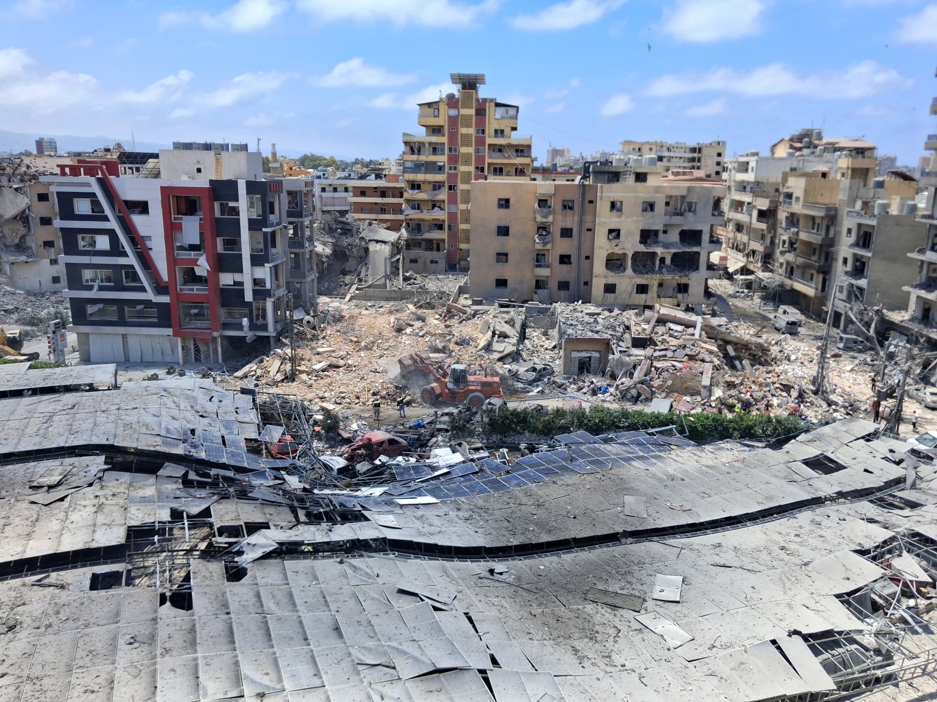 Vue des dégâts causés à l'hôpital Jabal Amel à la suite d'une frappe israélienne perpétrée le 1er juin à Sour (Tyr), dans le sud du Liban.