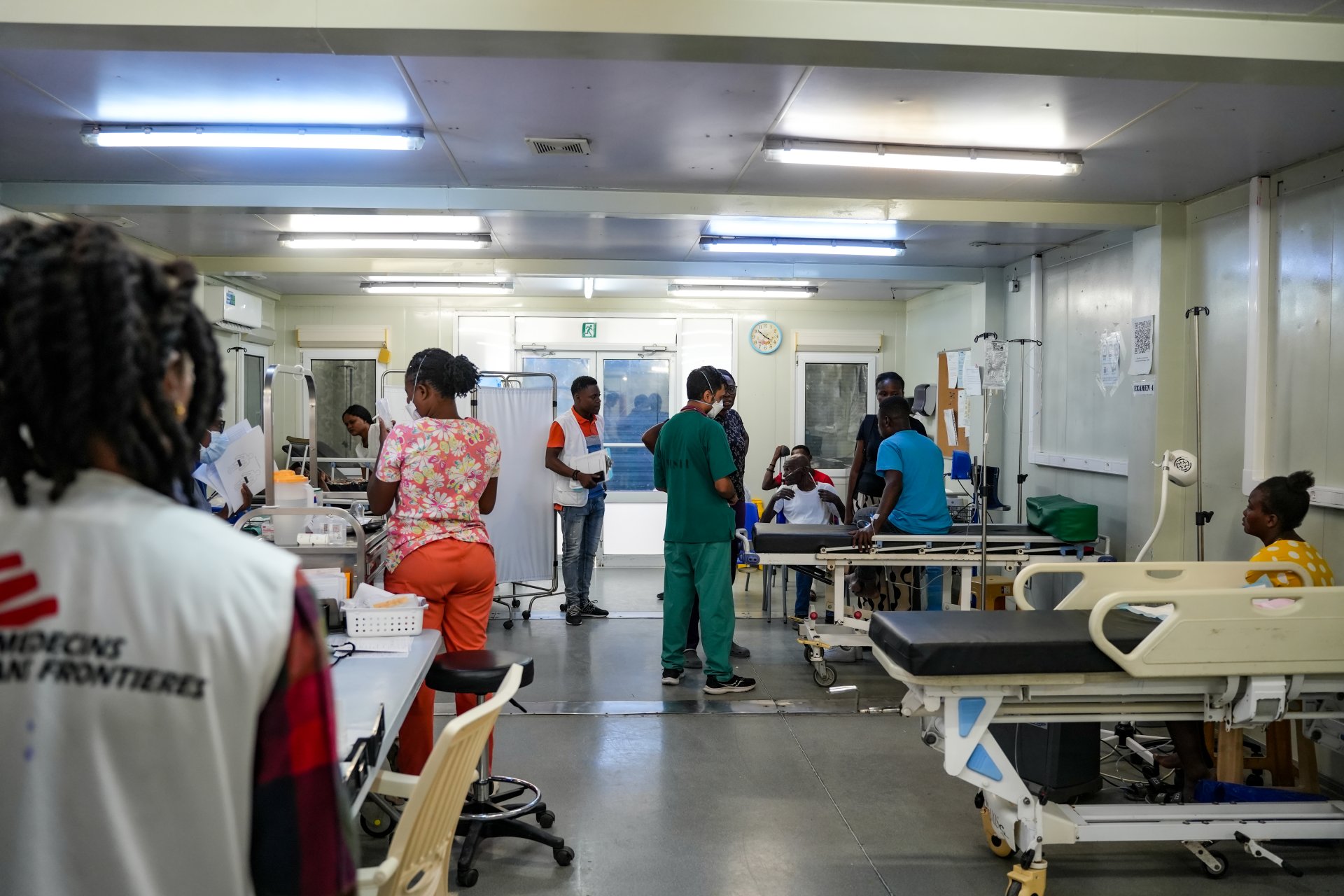 Le 1er juin, MSF a décidé de rouvrir le service des urgences de son hôpital à Cité du Soleil, ainsi que l'unité chargée de prendre en charge les victimes de violences sexuelles