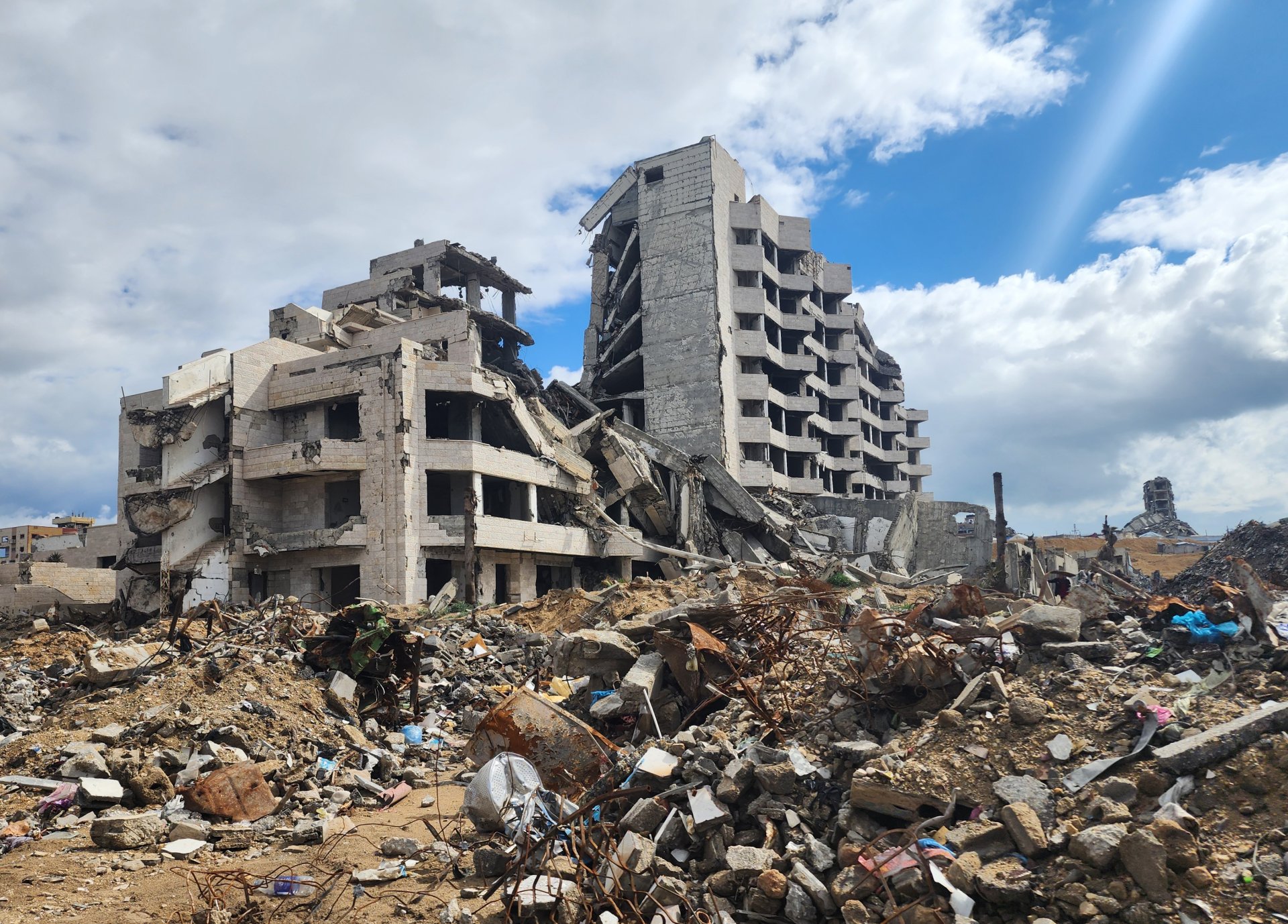 Bâtiment détruit dans le quartier de Karama, à Gaza.