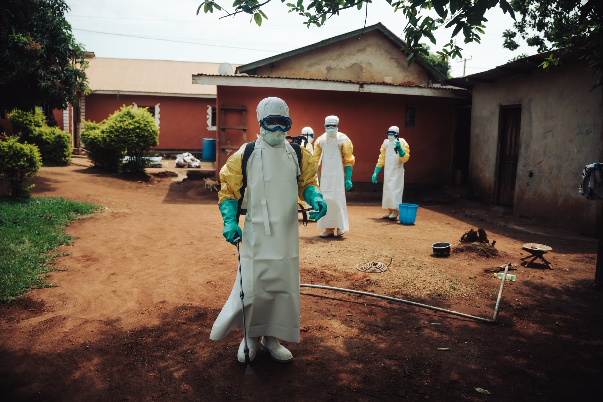 100 jours d'Ebola - Décontamination