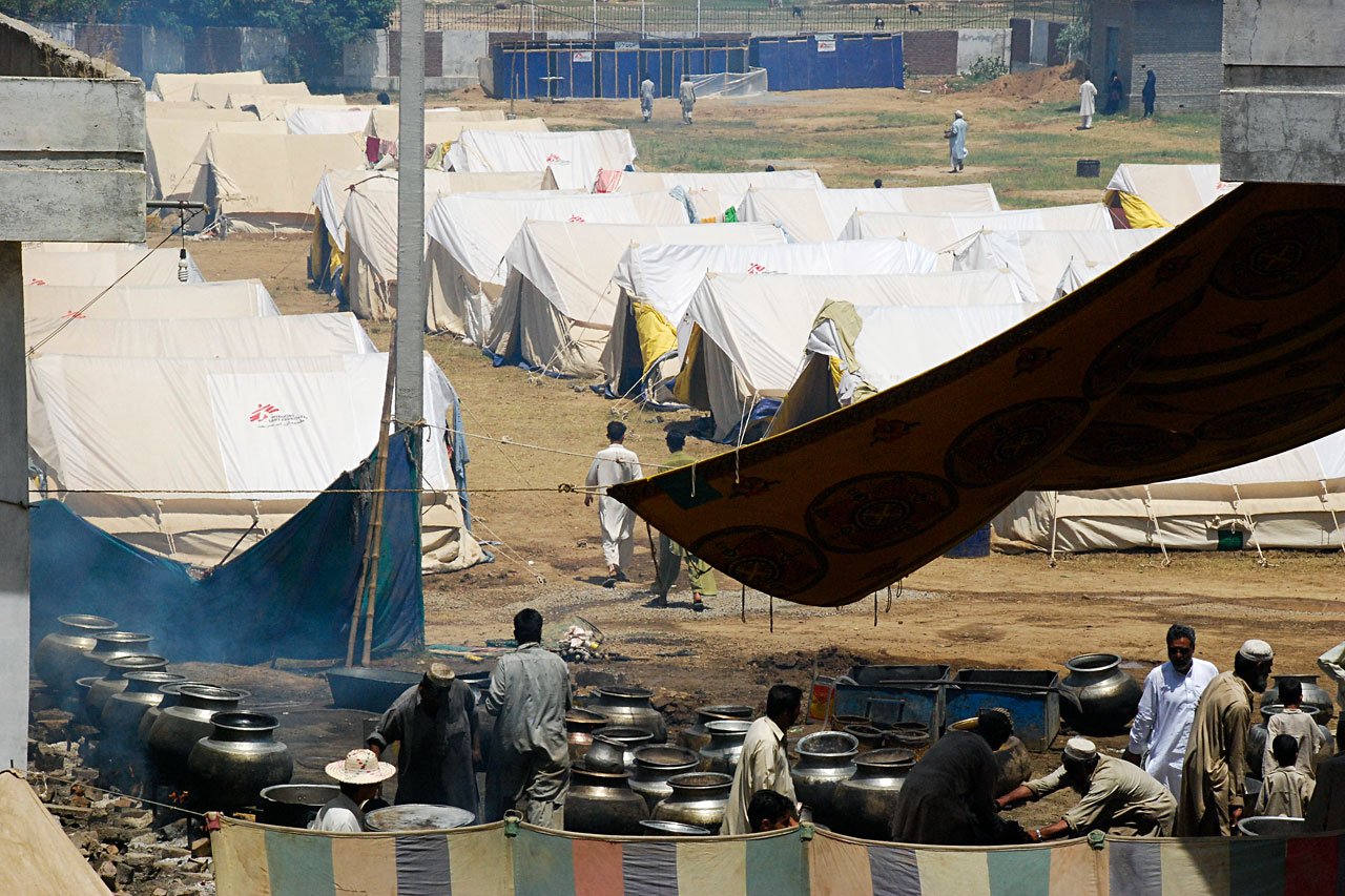 Camp de réfugiés à Mardan, en Nord-Ouest du Pakistan. Mai 2009.