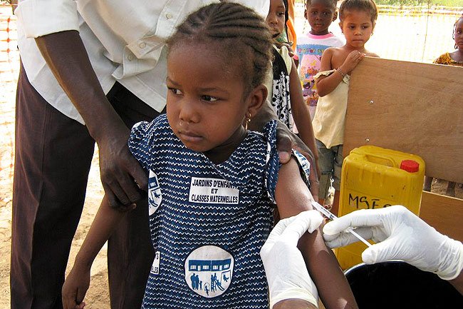 Vaccination contre la méningite durant laquelle 300'000 ont été vaccinées. Région de Zinder, Maradi et Madaoua au Niger