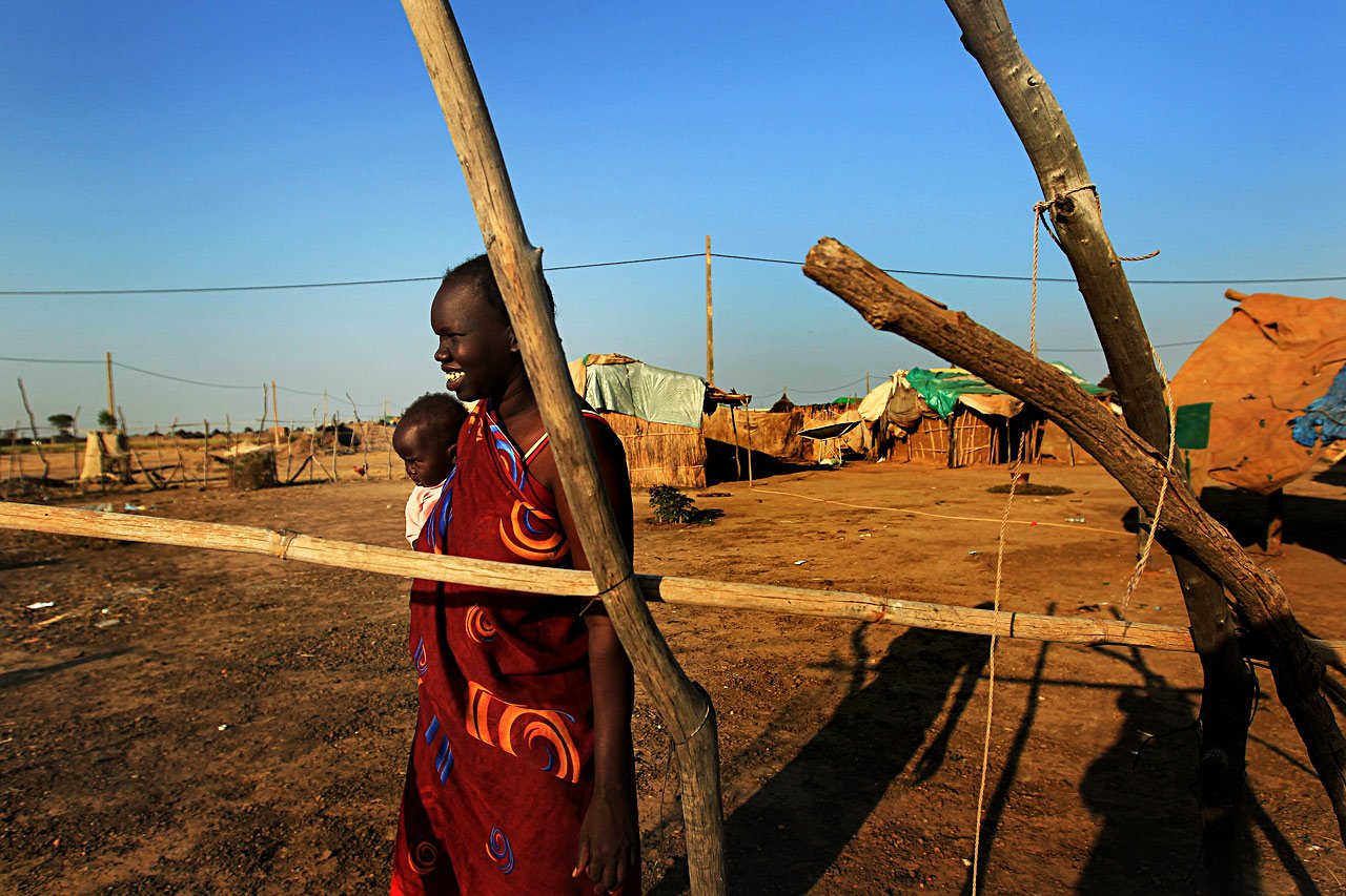 Le village d’Abyei a été quasiment détruit par de violents affrontements en 2008, provoquant la fuite de la population soit au Nord Soudan, soit au Sud-Soudan.