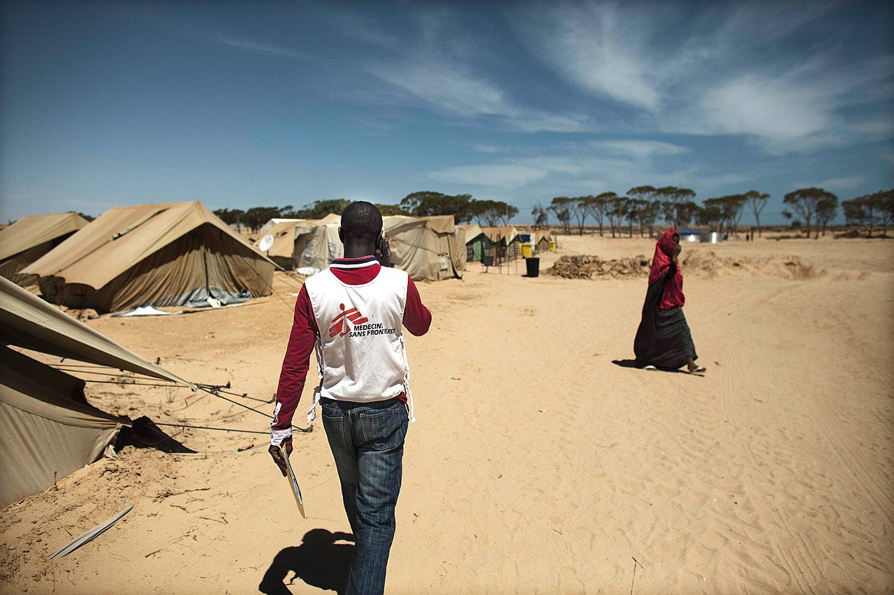 Joseph Akah, de la Côte d’Ivoire, anime le programme de santé mentale dans le camp de réfugié de Shousha.