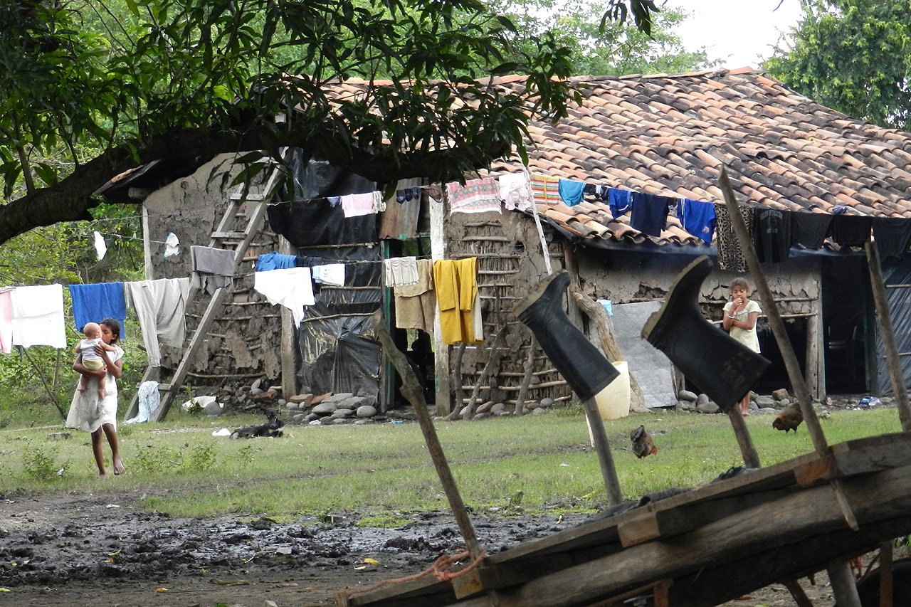 Intervention d'urgence de MSF à Marcovia dans le département de Choluteca, au sud du Honduras, suite à la tempete tropicale en octobre 2011.
