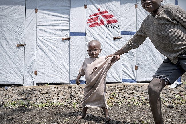 Errant d’un camp à l’autre, plus de 100 000 personnes vivent dans des conditions extrêmement précaires.