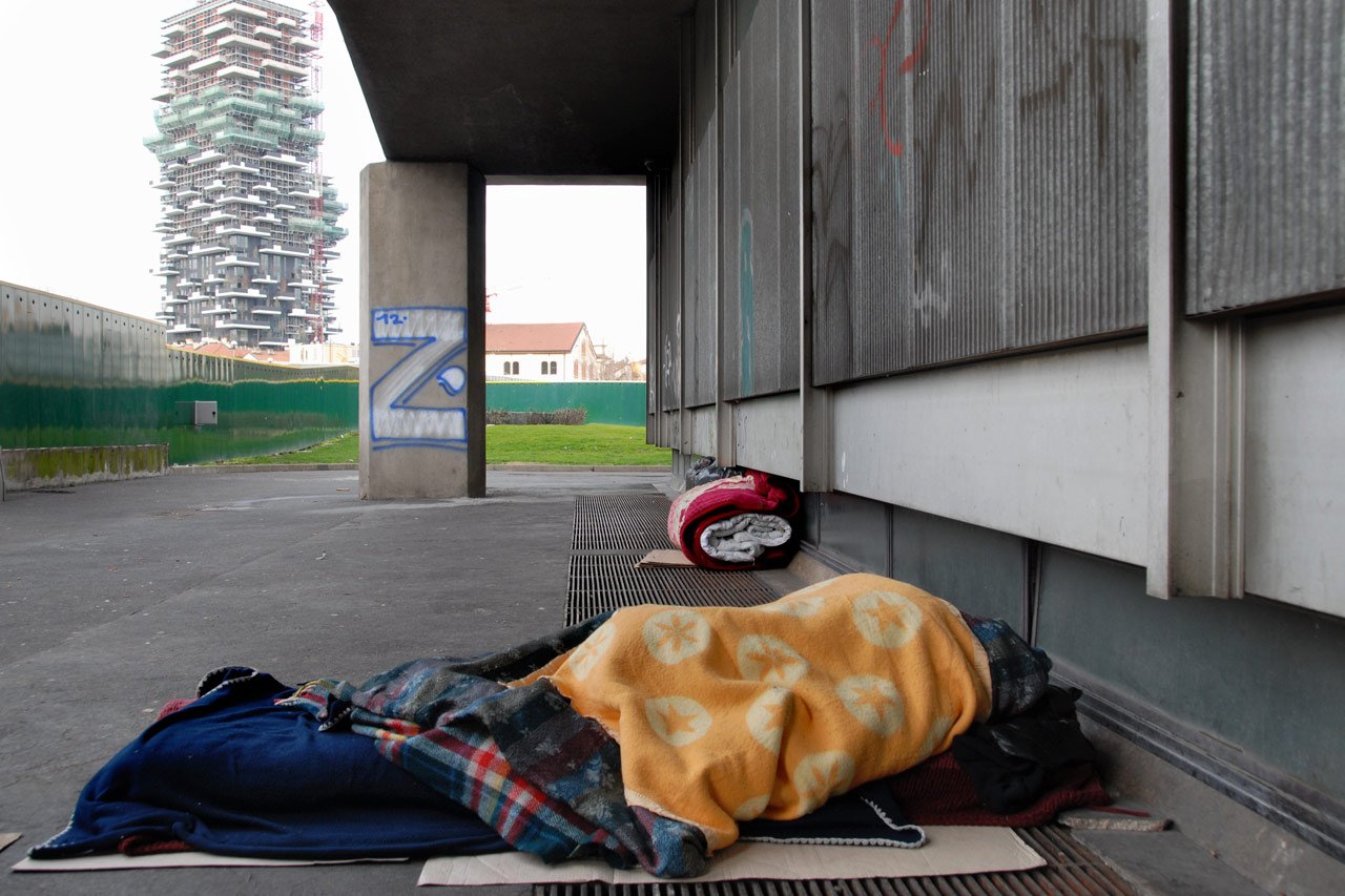 Selon des données officielles, il y aurait plus de 47 000 sans-abri en Italie, et plus de 13 000 d’entre eux se trouveraient dans les rues de Milan.