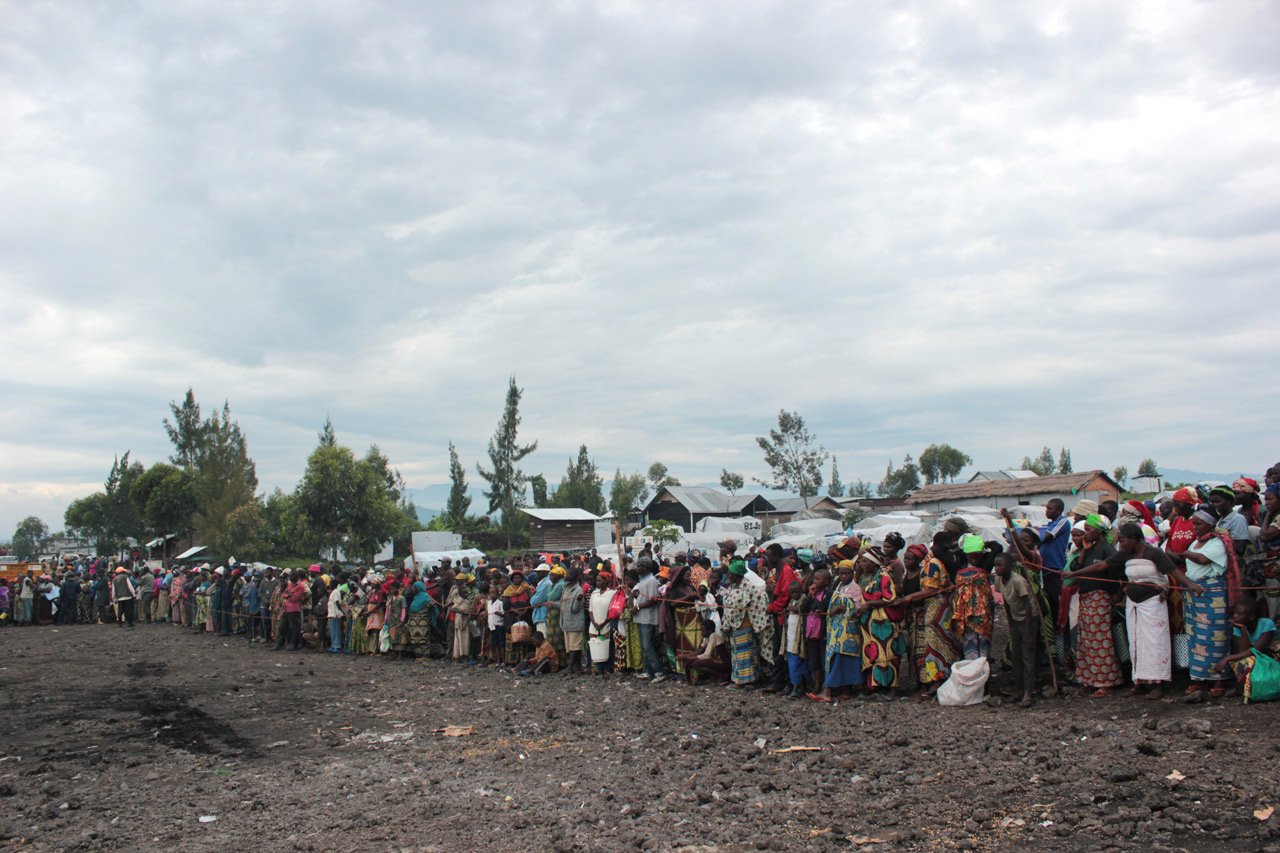 Depuis le début des tirs, les résidents de Mugunga III fuient pour se mettre à l’abri dans d’autres camps alentours ou vers la ville de Goma.