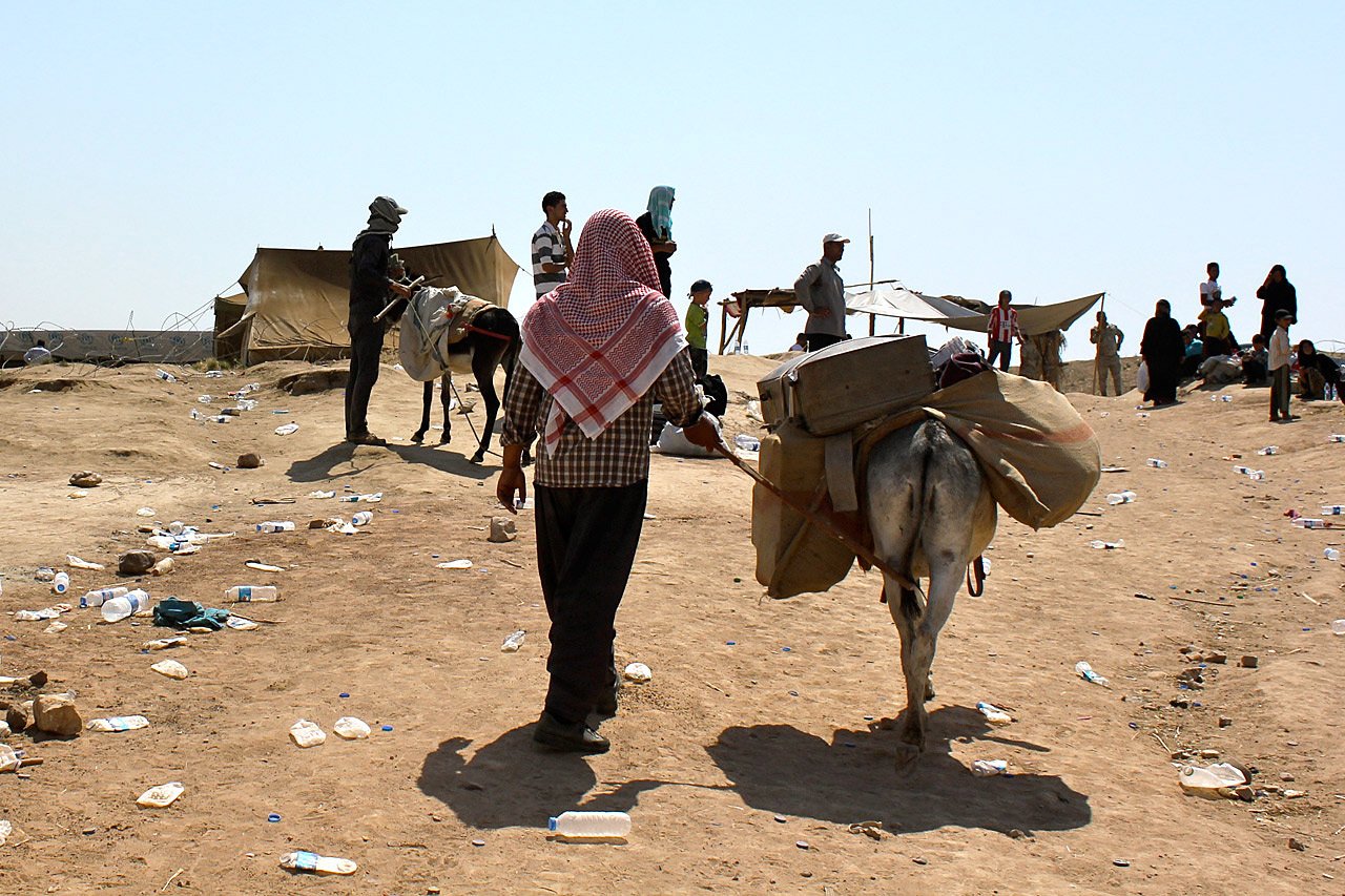 En un mois, environ 60 000 personnes sont ainsi arrivées dans la région autonome du Kurdistan irakien.  