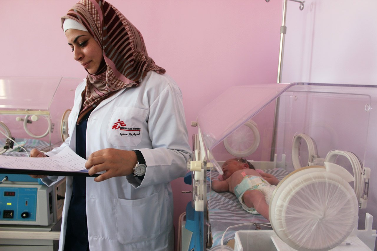MSF a ouvert, le 13 novembre, un hôpital comprenant une maternité et une unité pédiatrique dans la région d’Irbid au nord de la Syrie