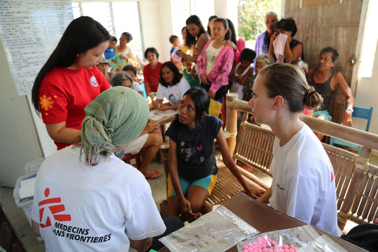 On compte 600 travailleurs humanitaires de MSF travaillant à l’heure actuelle aux Philippines.