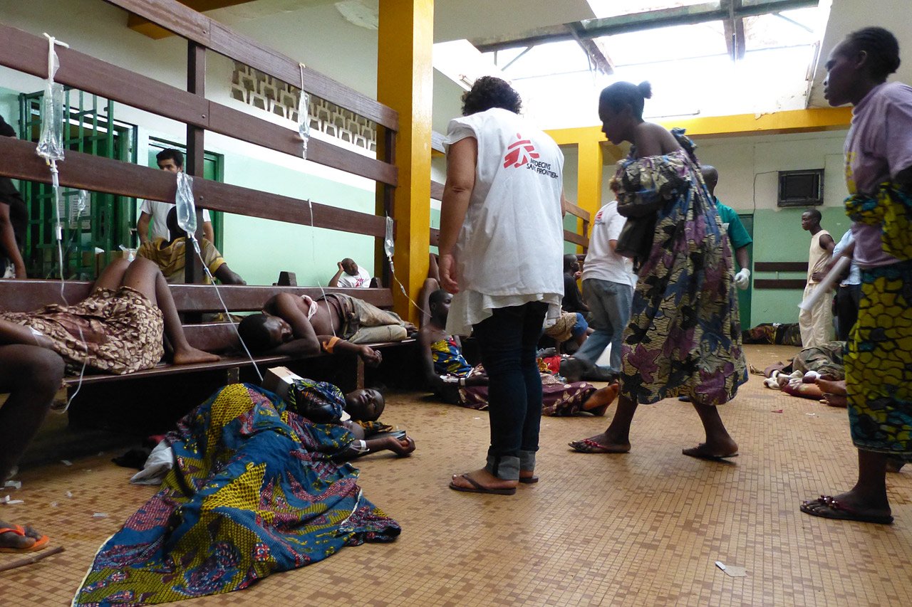 La vague de violences qui frappe Bangui depuis le 5 décembre touche également les structures de santé de la capitale centrafricaine.