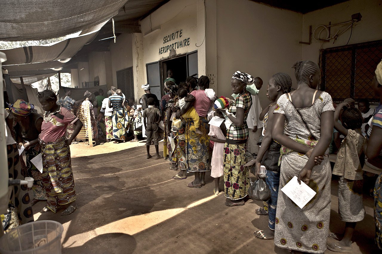 L’ensemble de la population civile se retrouve piégée dans une violence extrême et polarisée.