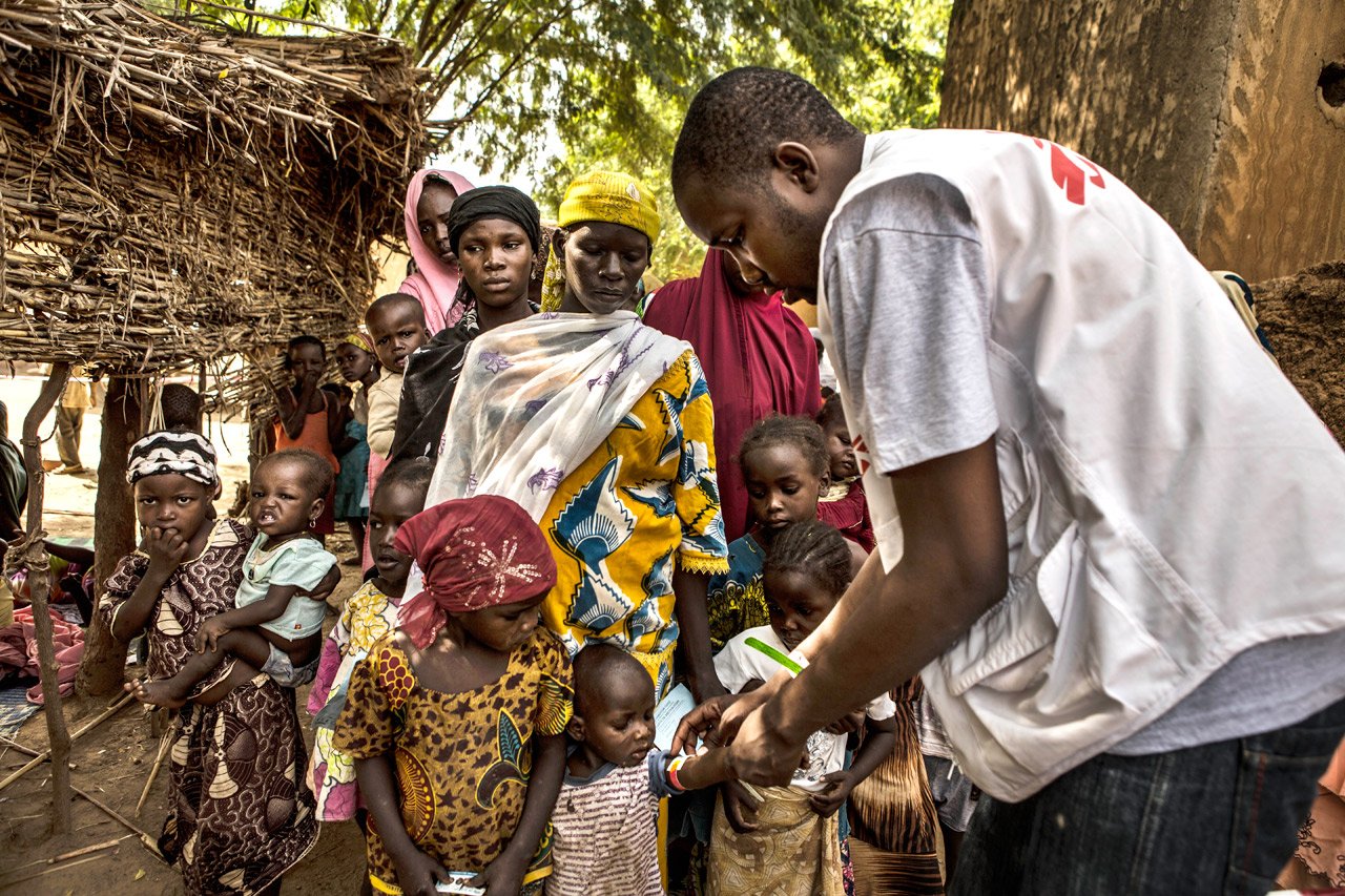 le paludisme et la malnutrition forment une combinaison mortelle chez les enfants de moins de cinq ans