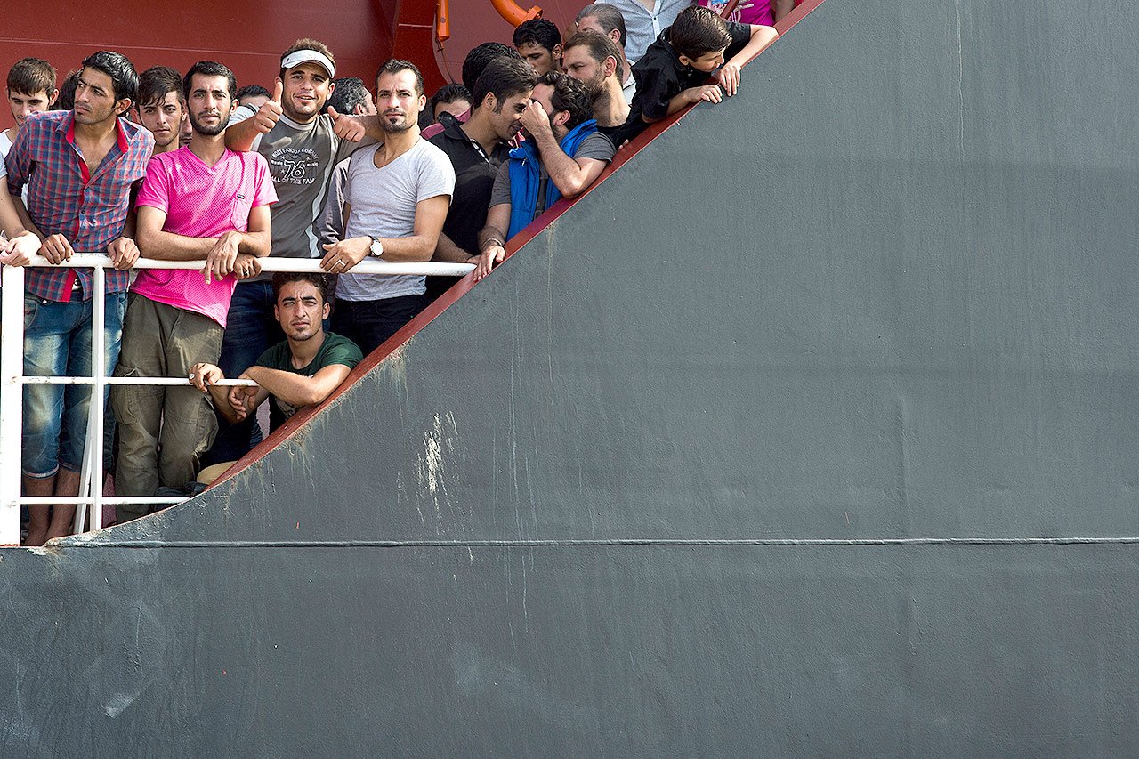 Tant que le désespoir incitera des migrants à entreprendre ce périlleux voyage, l’Italie et l’UE doivent agir et répondre à cette catastrophe.