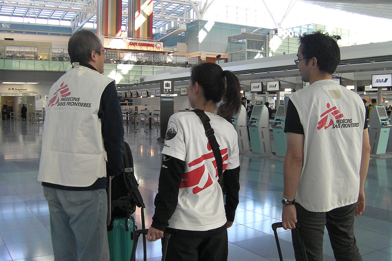 Une équipe chirurgicale de MSF est arrivée à Manille et se tient prête à rejoindre les régions les plus touchées.