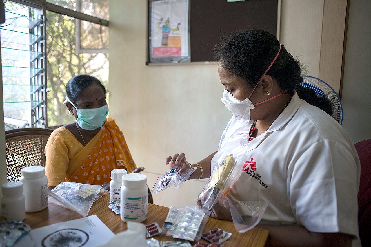 MSF utilise des médicaments génériques produits en Inde pour traiter 80% des 200 000 personnes vivant avec le VIH dans ses projets.
