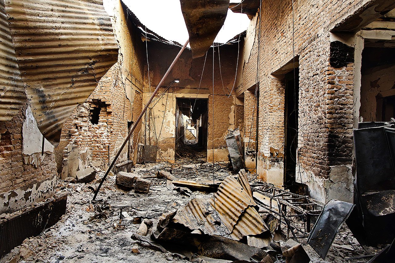 Les attaques aériennes américaines du 3 octobre dernier ont détruit le bâtiment principal du centre de traumatologie de MSF à Kunduz.