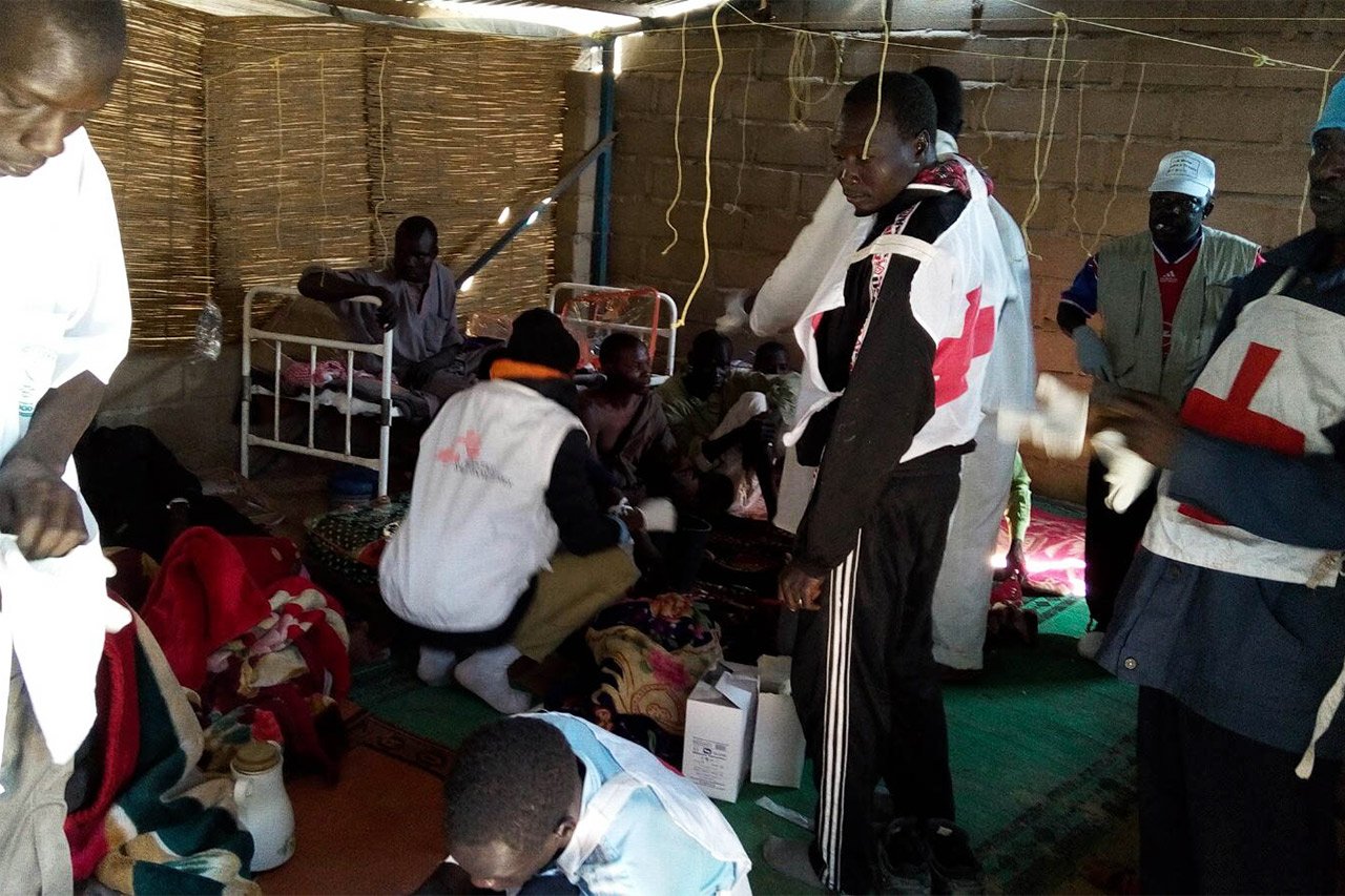 Pour être franc, je n’avais jamais vu de telles blessures. Les hommes, les femmes et les enfants avaient le corps criblé d’éclats tranchants.