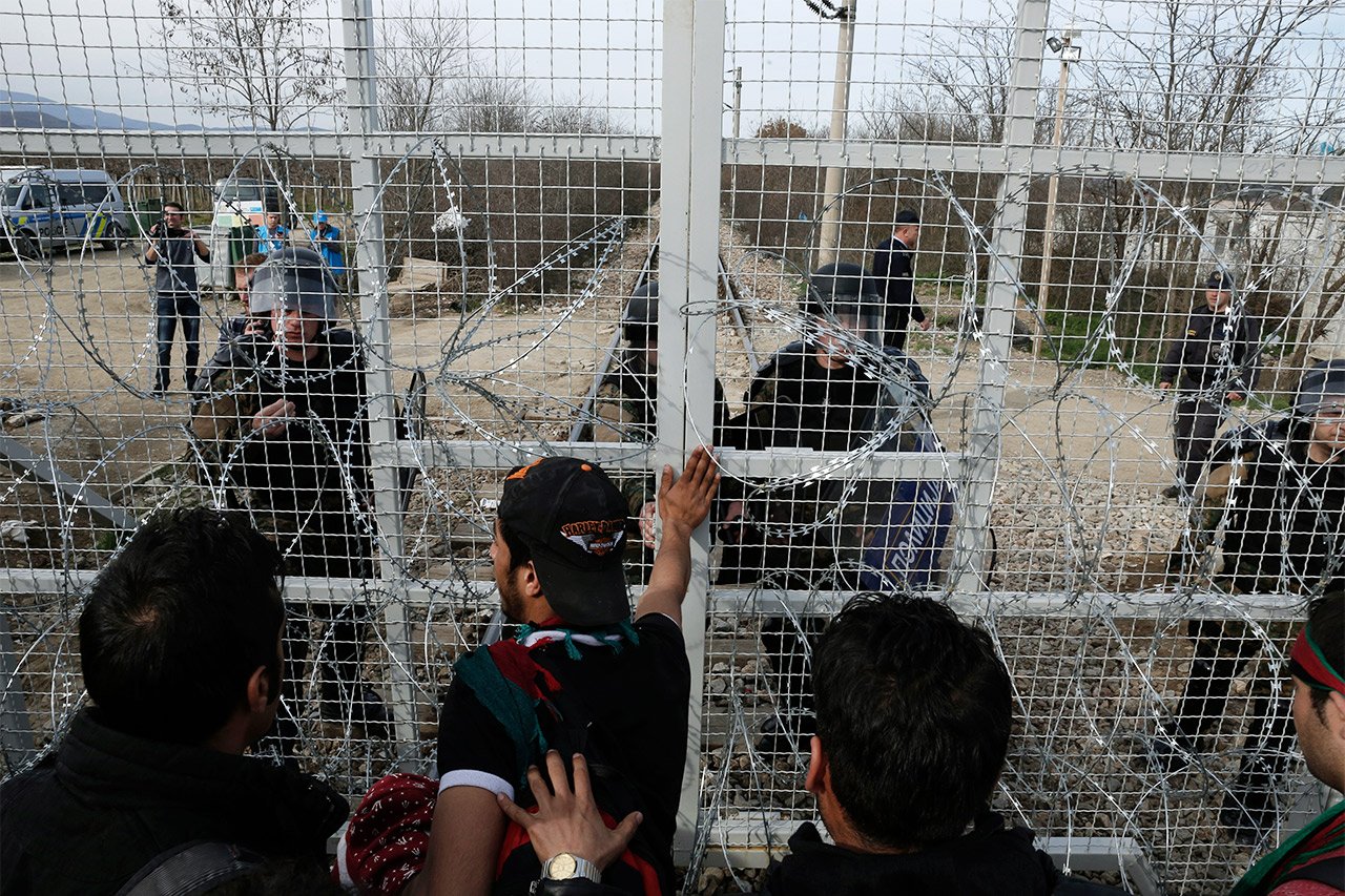«L’incapacité des gouvernements européens à trouver des solutions collectives et humaines à cette crise ne fait que créer une situation chaotique et discriminatoire.»