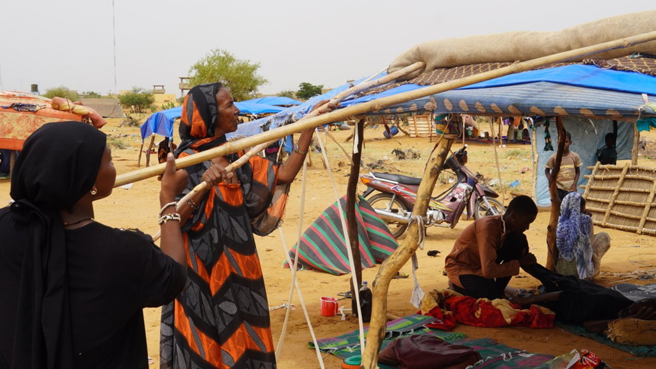 Famille tente Mali