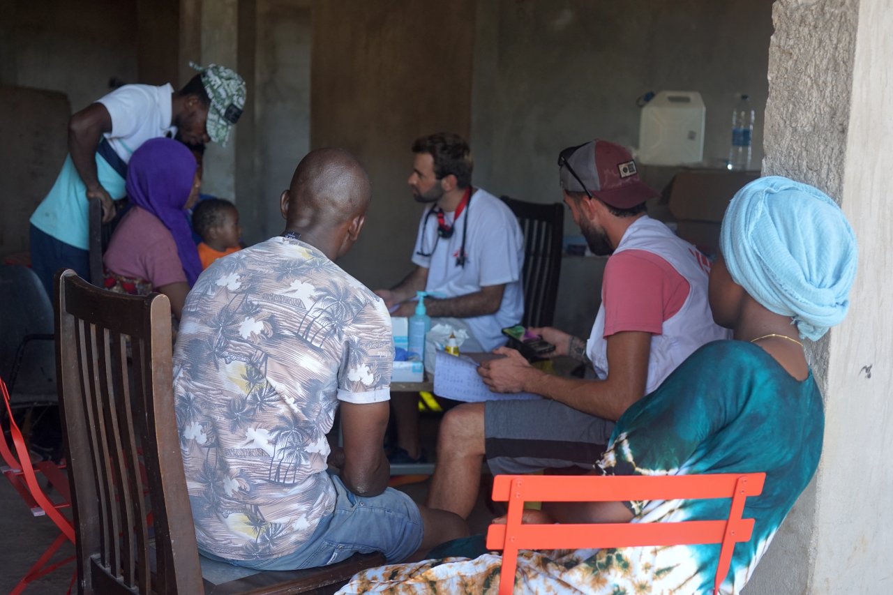 Consultations offertes à la population par des cliniques mobiles MSF.. 