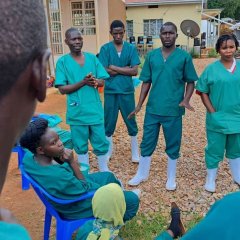 Hygiènistes centre de traitement Ebola  Mubende Novembre 2022, Ouganda