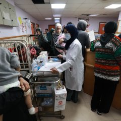 Aufnahme von Patient:innnen und Geflüchteten im Al-Aqsa-Spital. Gaza, 29. November 2023.