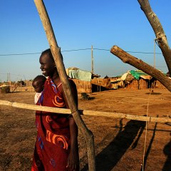 Le village d’Abyei a été quasiment détruit par de violents affrontements en 2008, provoquant la fuite de la population soit au Nord Soudan, soit au Sud-Soudan.