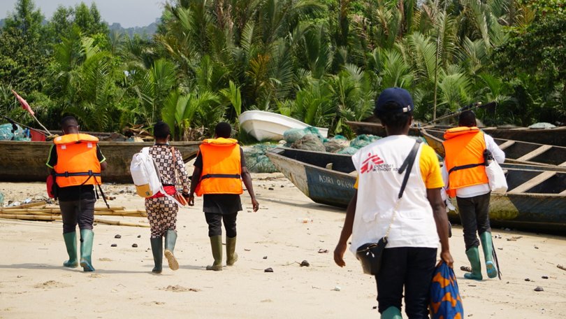 L'équipe MSF campagne de vaccination contre le choléra. Février 2022 à Enyenge. 