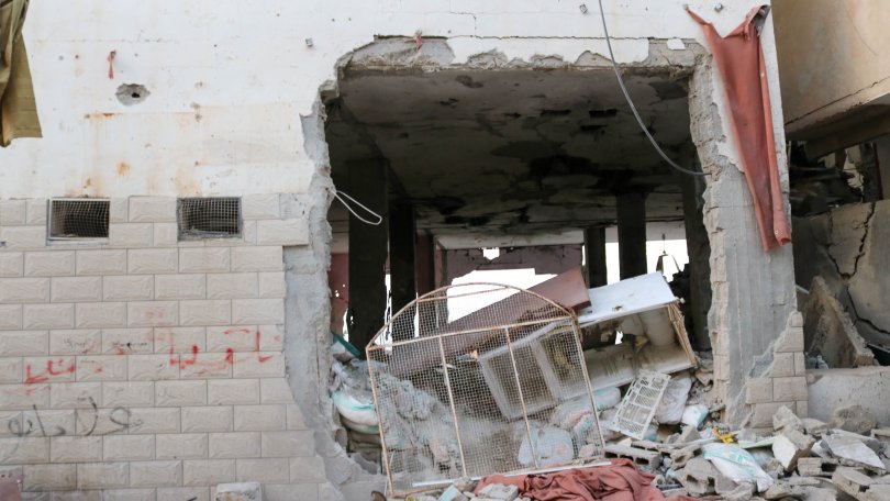 Eine Moschee, die durch einen Luftangriff zerstört wurde, bei dem zwei Palästinenser im Geflüchtetencamp Dschenin getötet wurden. 25. Oktober 2023.