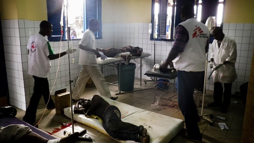 A Abobo Sud, MSF prend en charge les urgences médicales et chirurgicales en collaboration avec le ministère de la Santé. Côte d’Ivoire, 03.03.2011