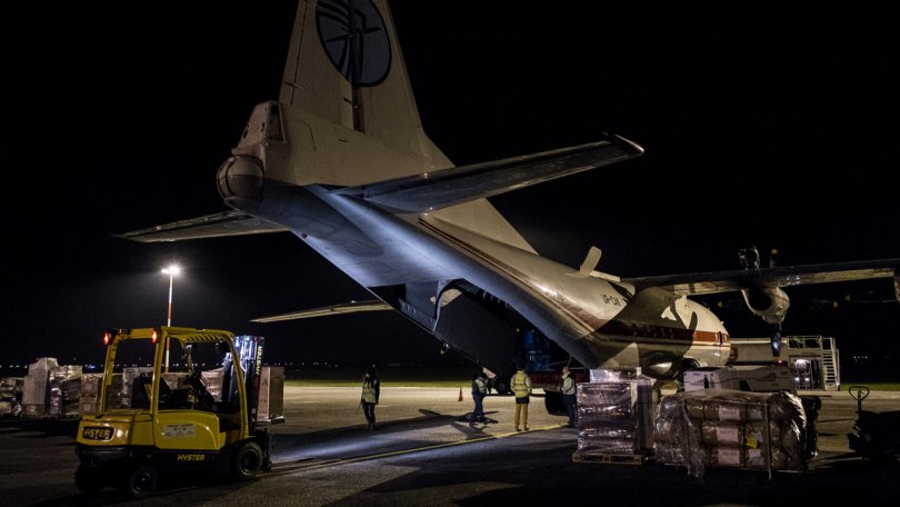 Huit avions cargo ont été affrétés dans les entrepôts MSF pour acheminer du matériel