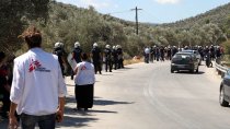 Grosses Polizeiaufgebot auf Lesbos/Moria