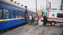 Arrivée du train médicalisé à Lviv.