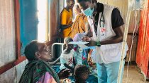 Activités médicales de Médecins Sans Frontières au Soudan.